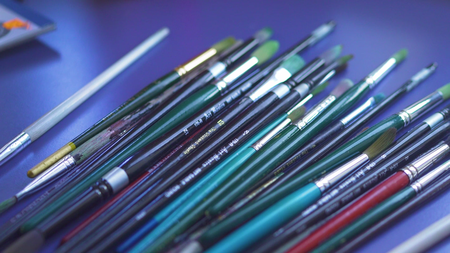 Robert Gray explains the CECAT art therapy course structure for online and on-campus students.