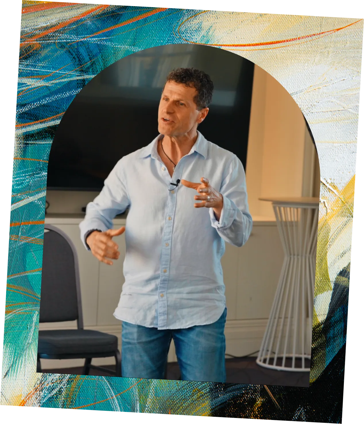 Rob Gray, Founder and Educator at CECAT, presenting an art therapy course